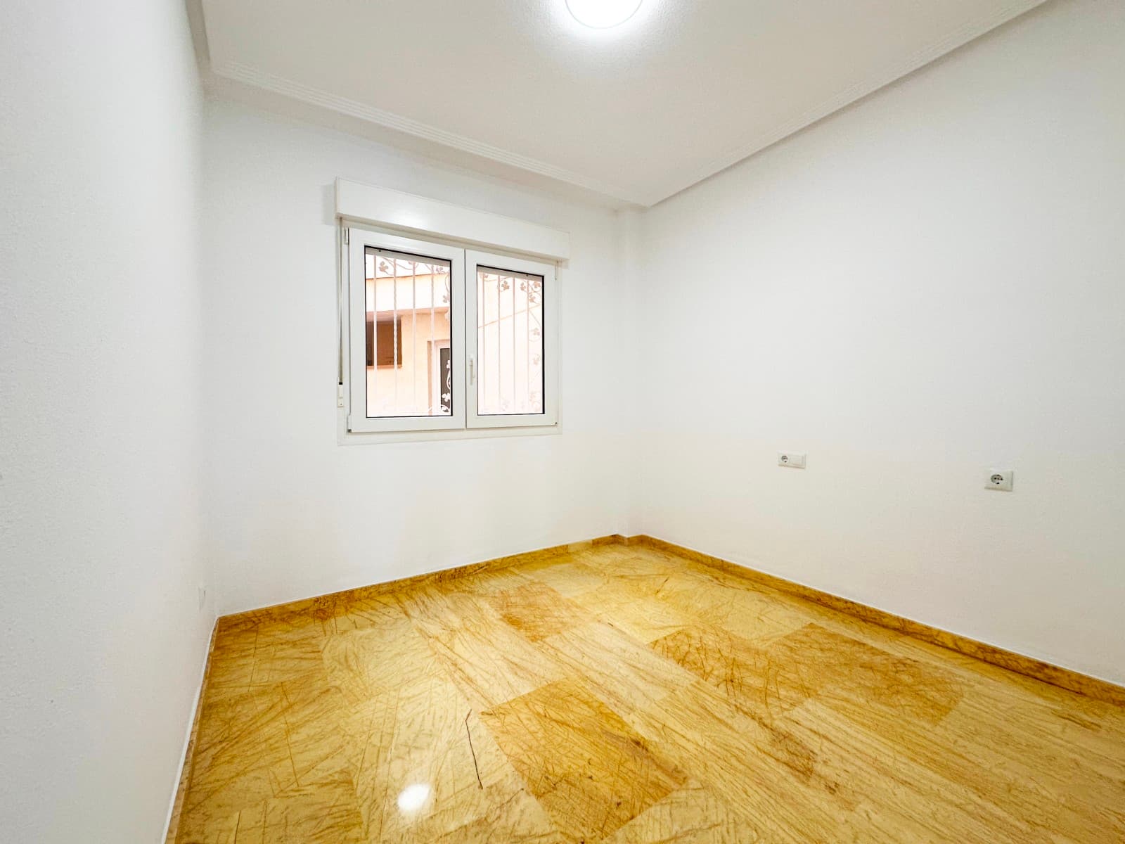 Apartamento Planta Media de 2 dormitorios en Orihuela Costa - 28
