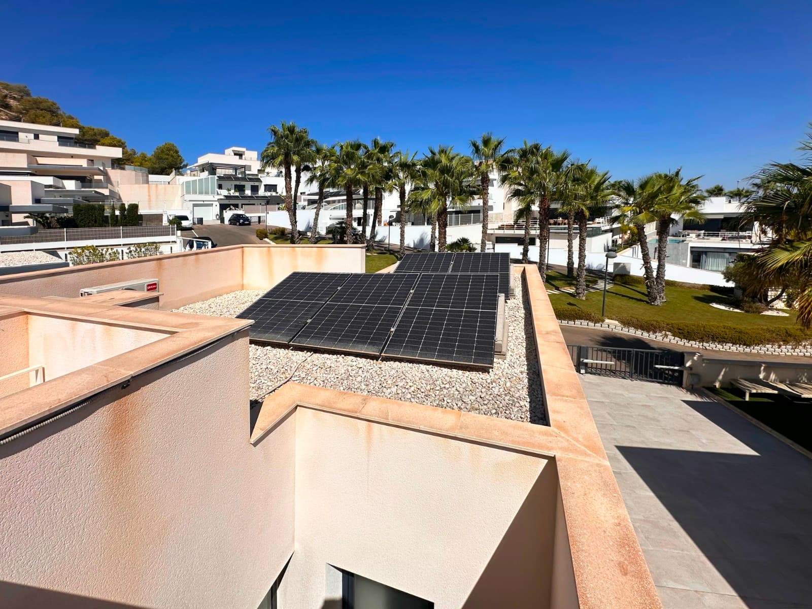 Villa - Chalet de 5 dormitorios en San Miguel de Salinas - 47