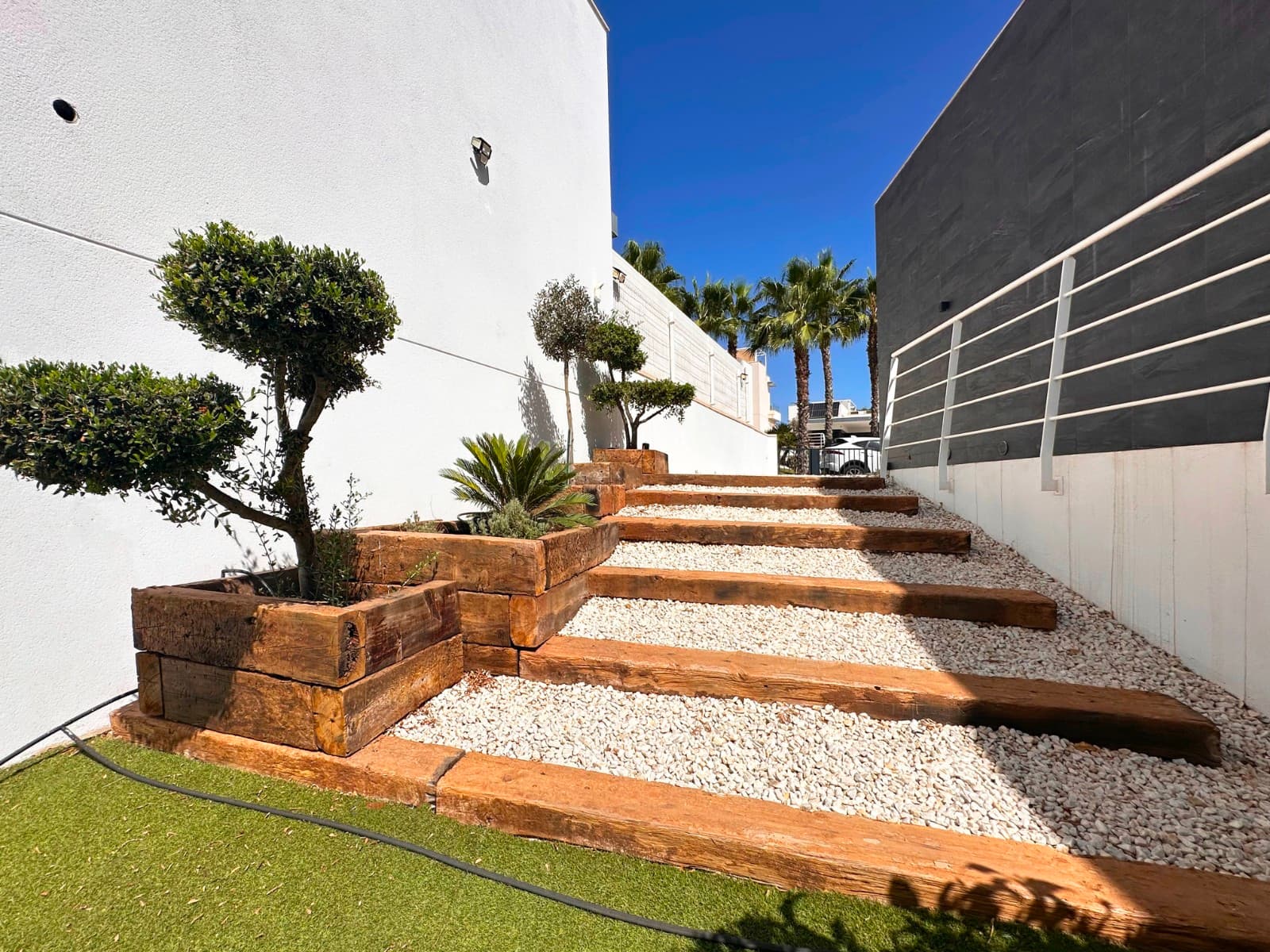 Villa - Chalet de 5 dormitorios en San Miguel de Salinas - 39