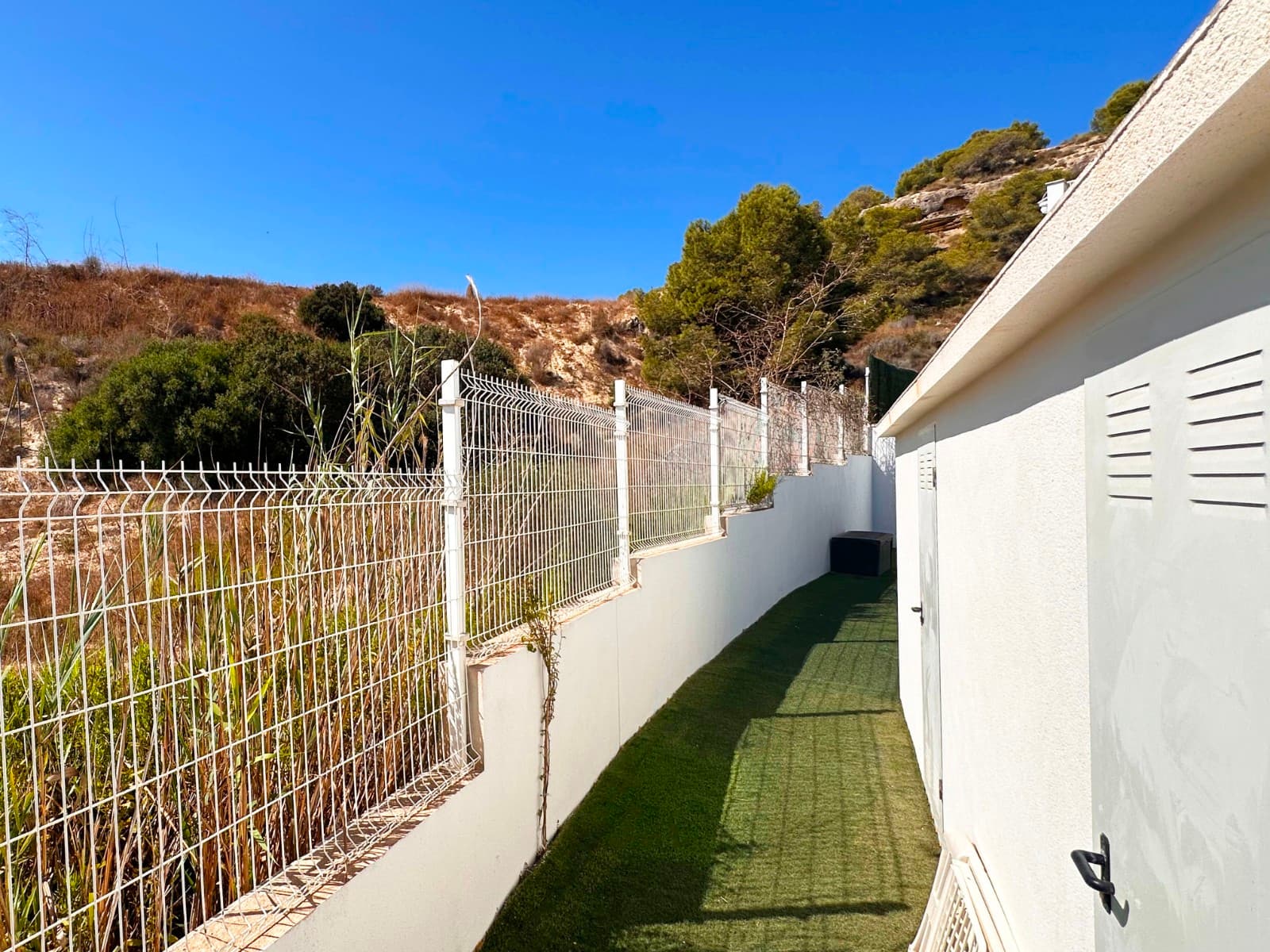 Villa - Chalet de 5 dormitorios en San Miguel de Salinas - 36