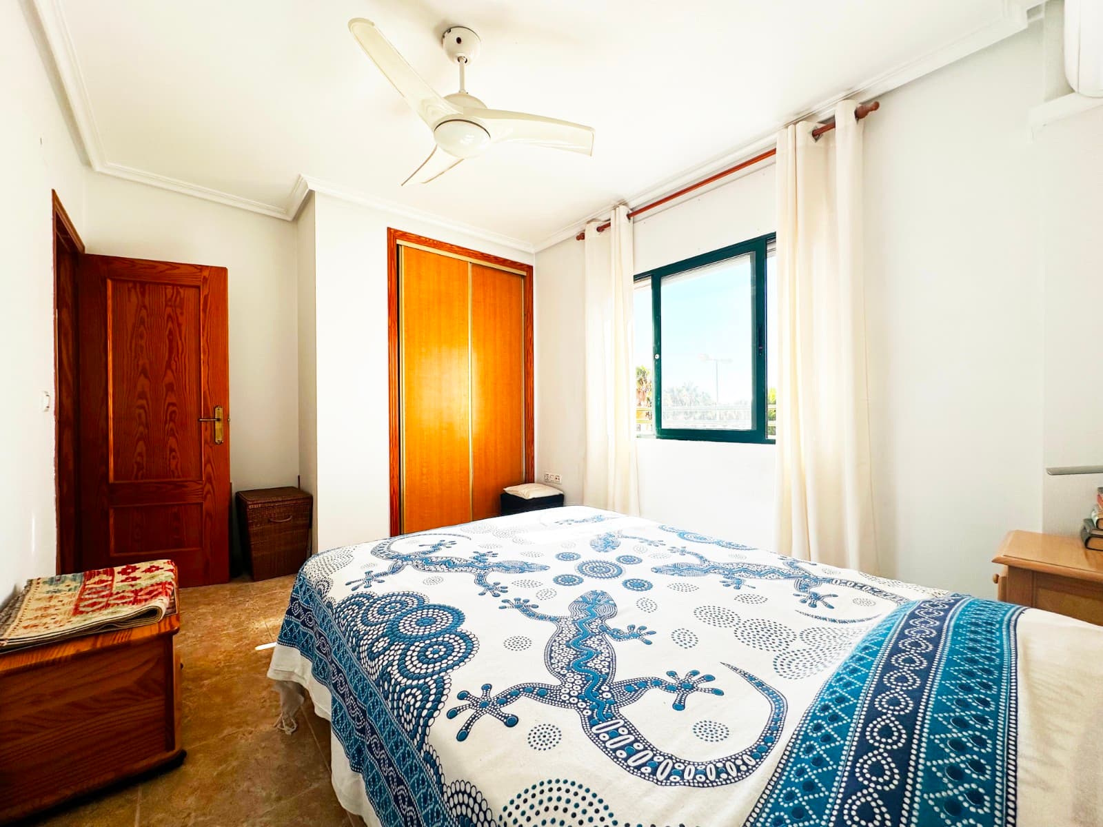 Apartamento Planta Media de 3 dormitorios en Orihuela Costa - 16
