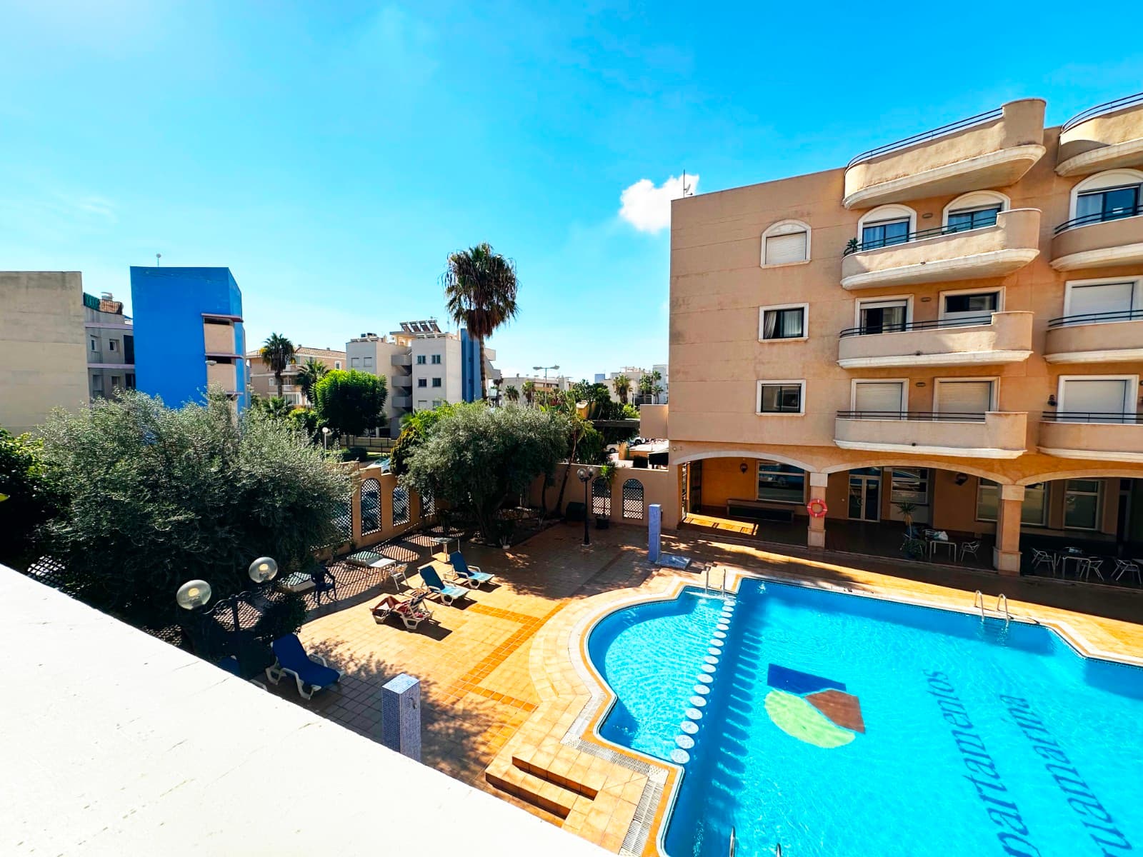 Apartamento Planta Media de 3 dormitorios en Orihuela Costa - 22