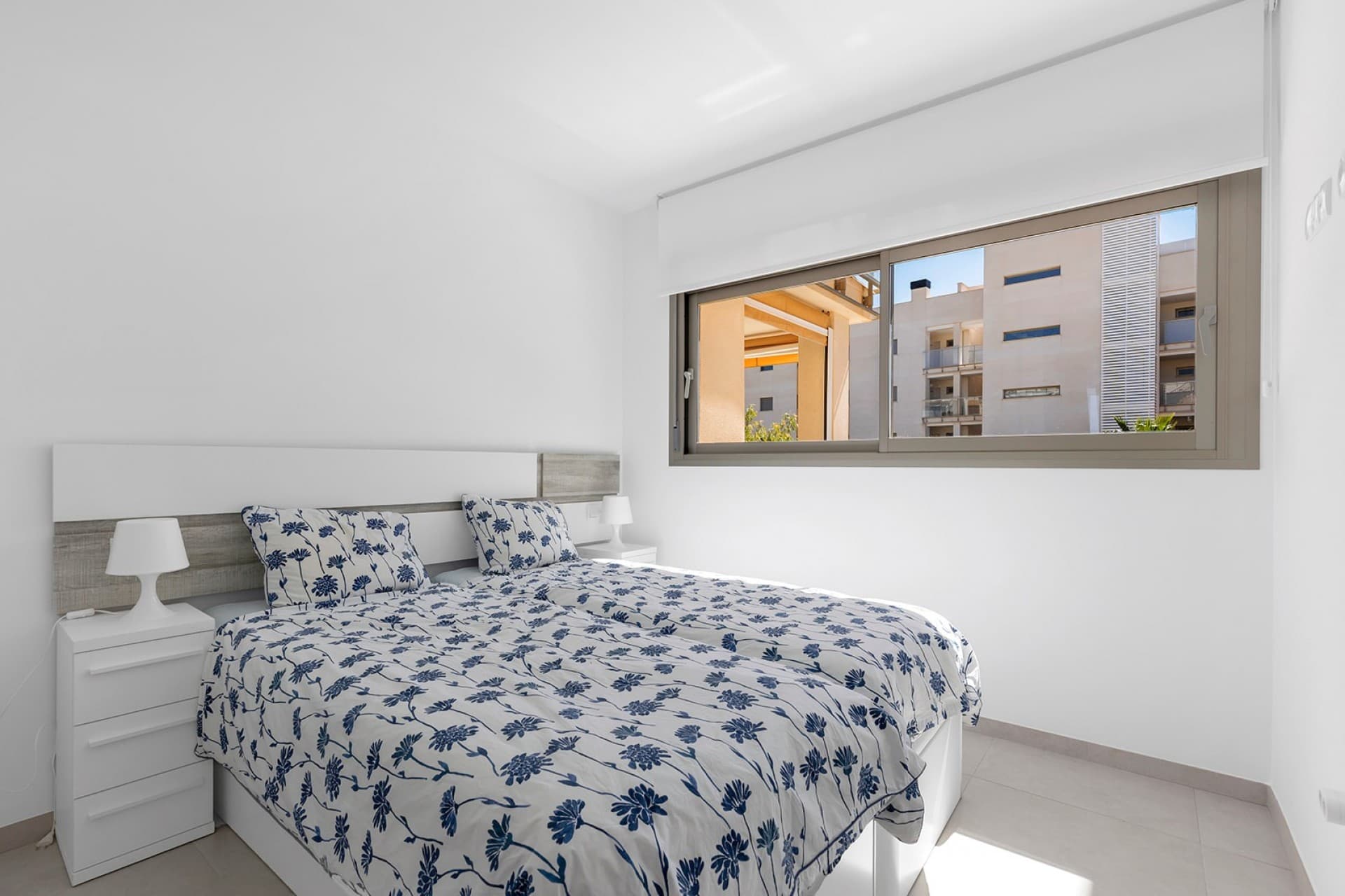 Apartamento Planta Media de 2 dormitorios en Orihuela Costa - 16
