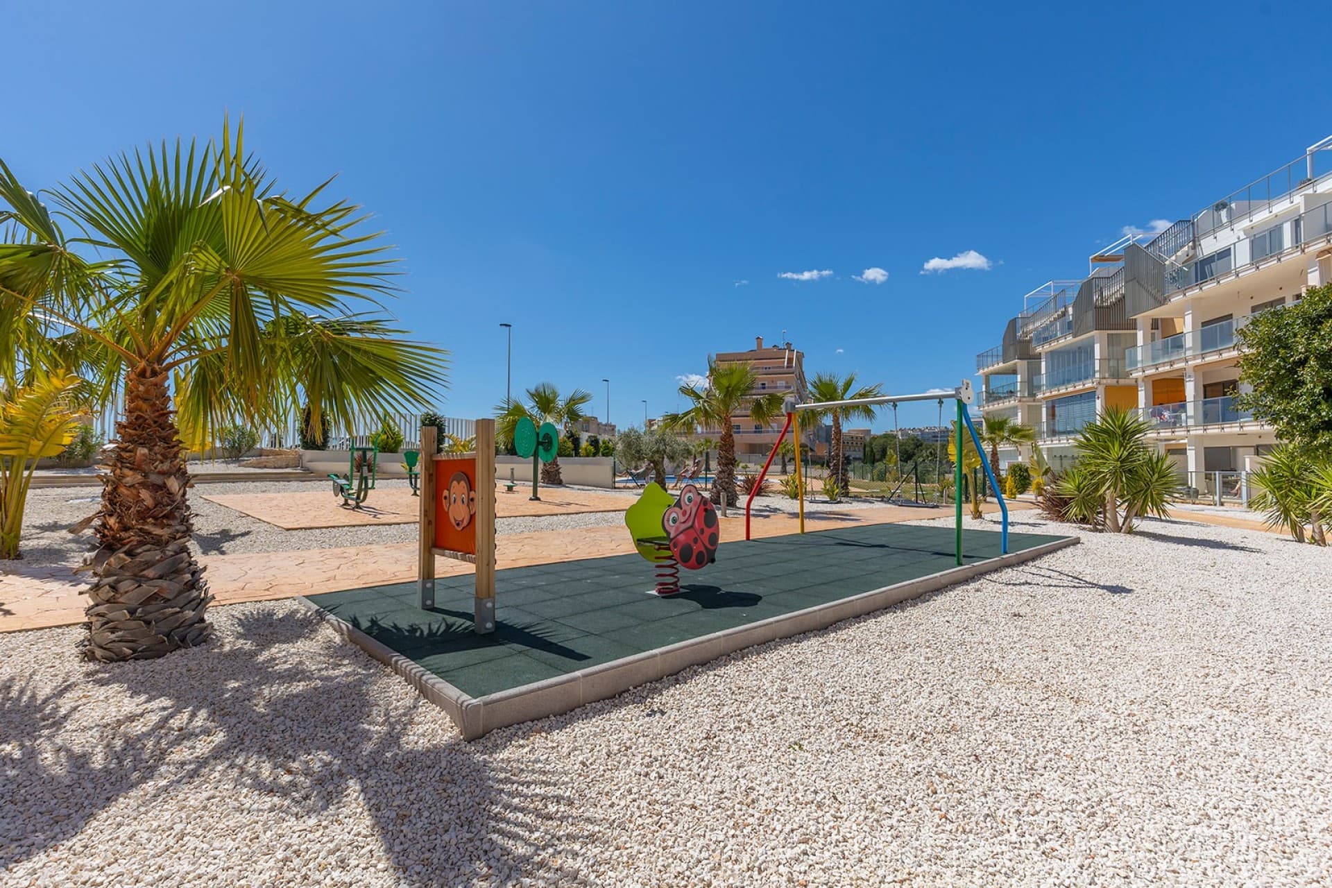 Apartamento Planta Media de 2 dormitorios en Orihuela Costa - 29