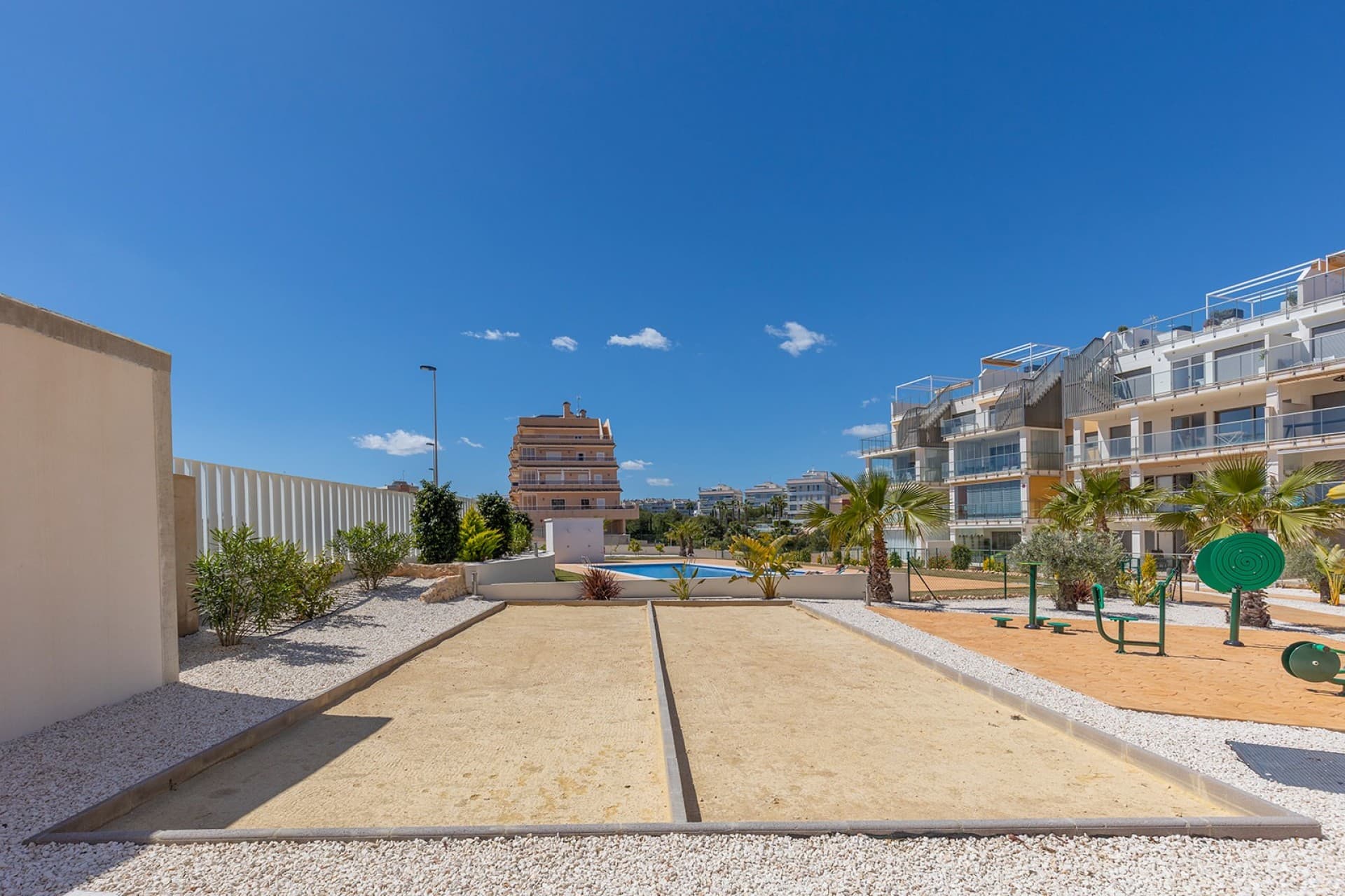 Apartamento Planta Media de 2 dormitorios en Orihuela Costa - 30