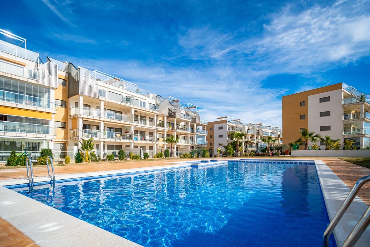 3 bed Middle Floor Apartment in Orihuela Costa - 32