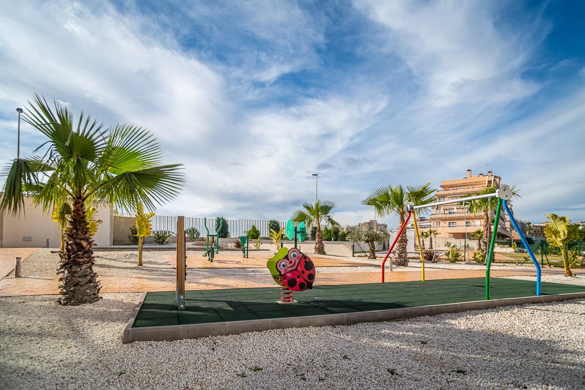 3 bed Middle Floor Apartment in Orihuela Costa - 31