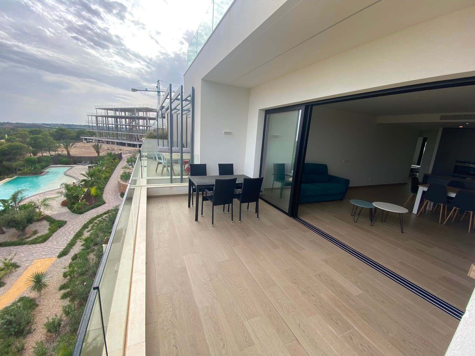 Apartamento Planta Media de 2 dormitorios en Las Colinas Golf - 37
