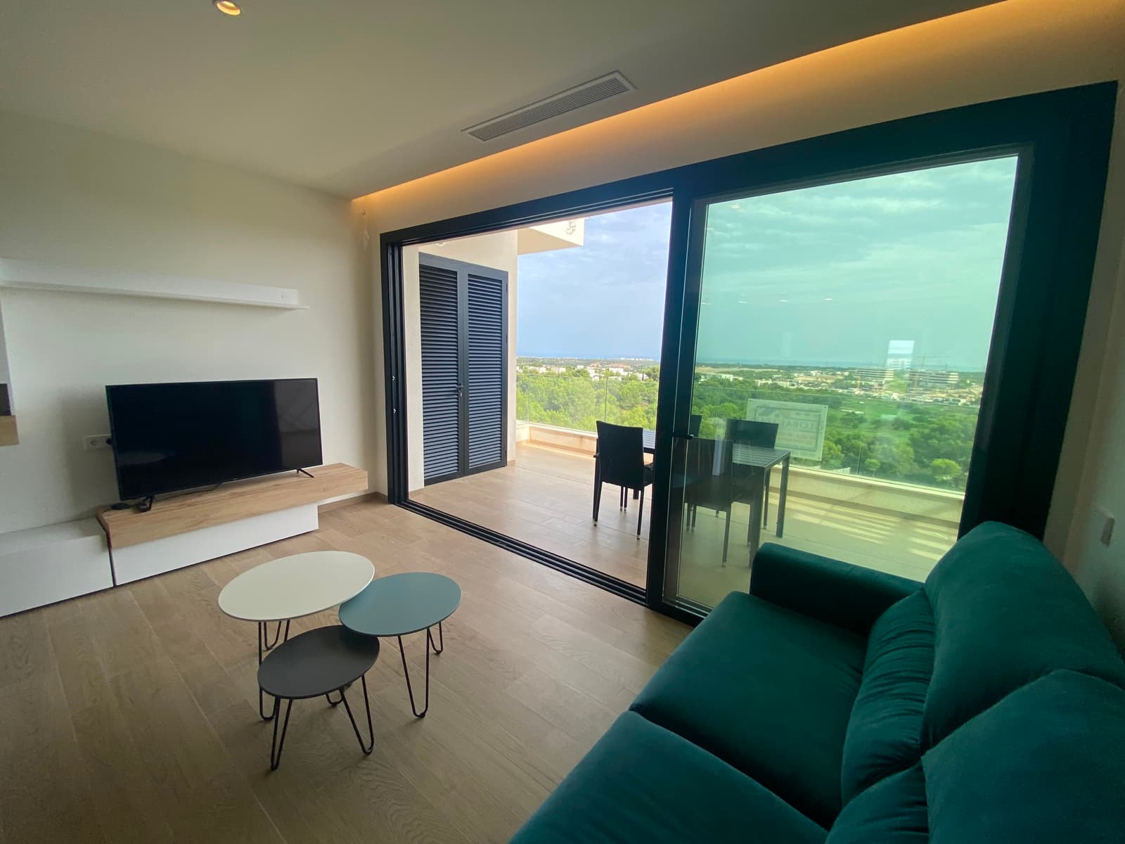 Apartamento Planta Media de 2 dormitorios en Las Colinas Golf - 27