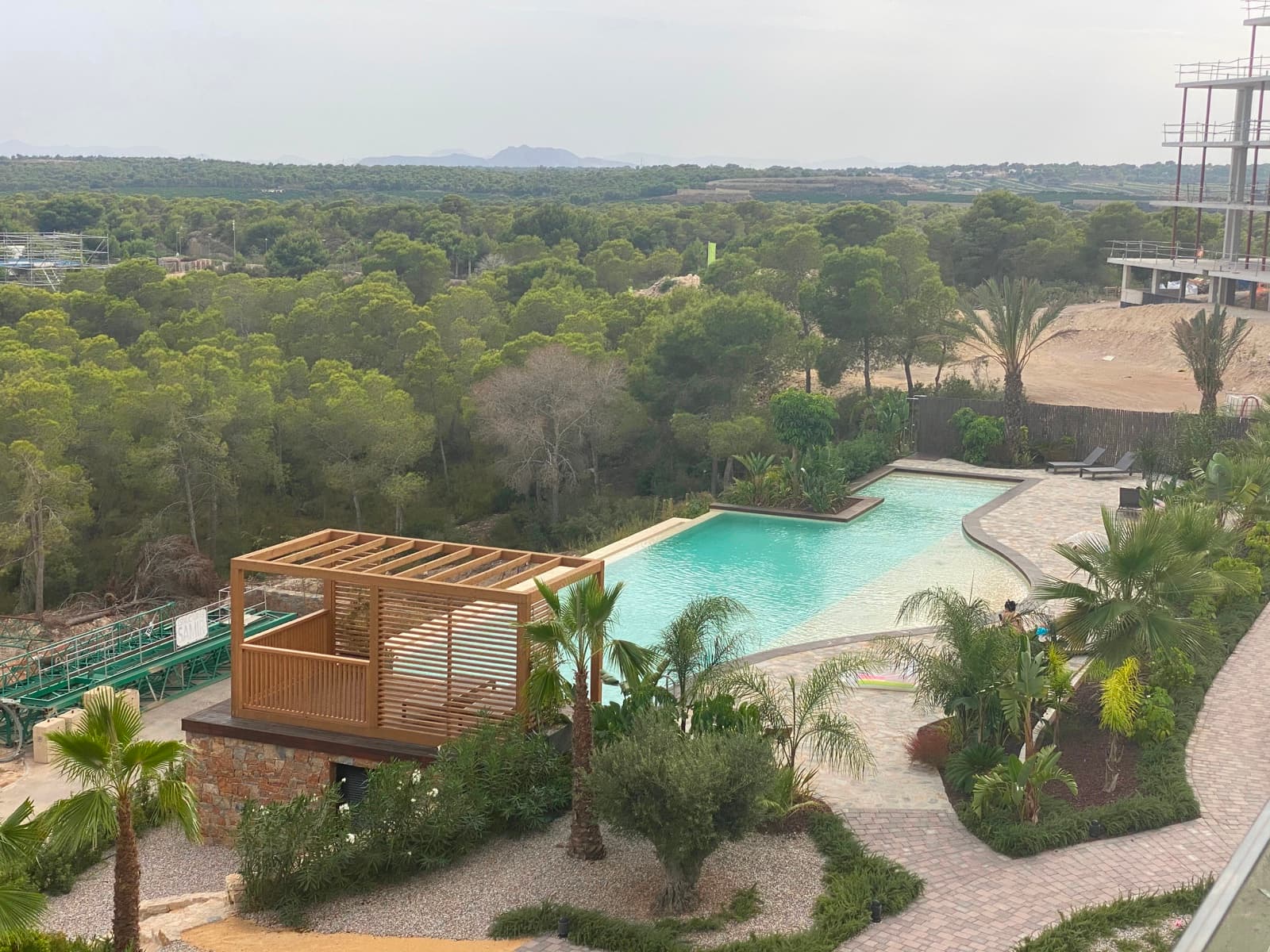 Apartamento Planta Media de 2 dormitorios en Las Colinas Golf - 40