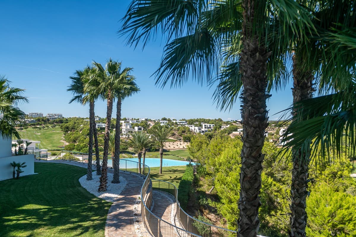 Apartamento Planta Media de 3 dormitorios en Las Colinas Golf - 48