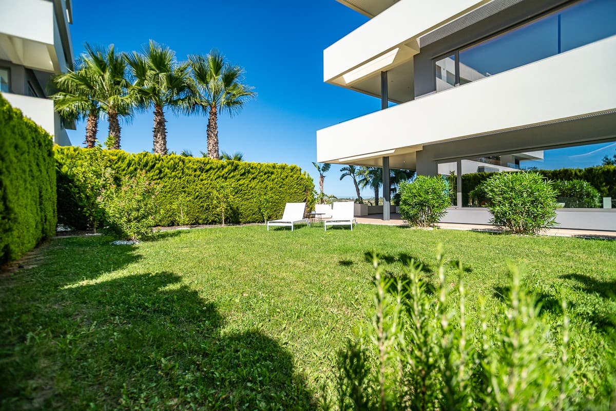 Apartamento Planta Media de 3 dormitorios en Las Colinas Golf - 43