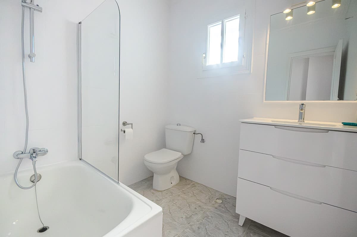 3 bed Detached Villa in San Miguel de Salinas - 16