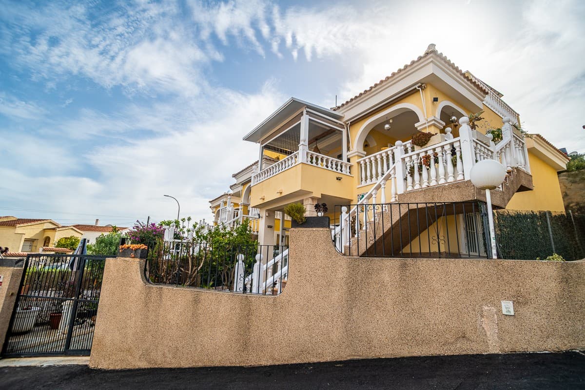 3 bed Detached Villa in San Fulgencio - 2