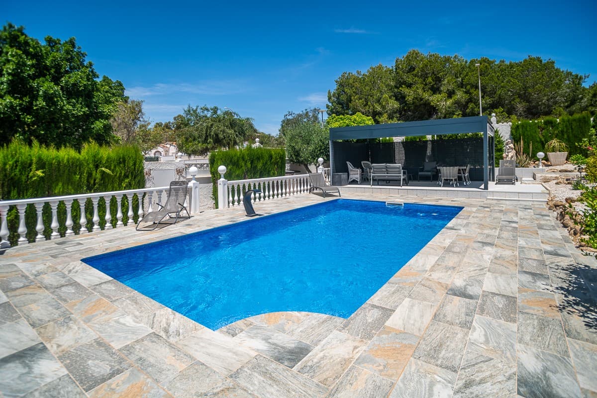 3 bed Detached Villa in La Marina - 40