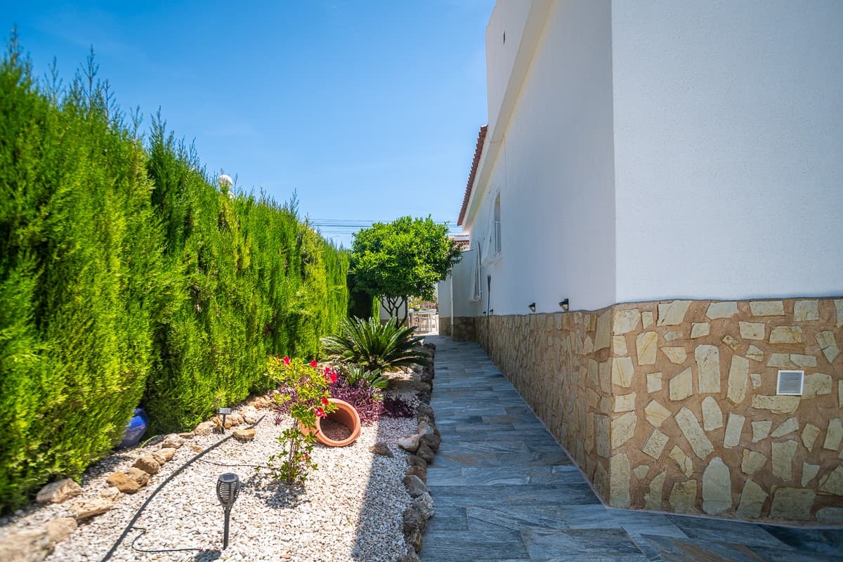 3 bed Detached Villa in La Marina - 47