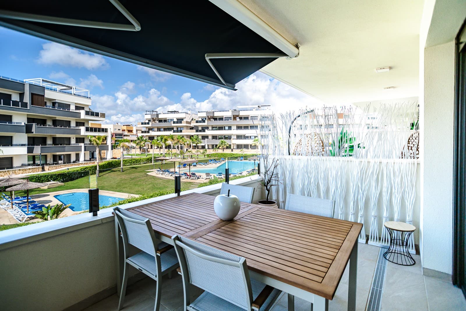 2 bed Middle Floor Apartment in Playa Flamenca - 4