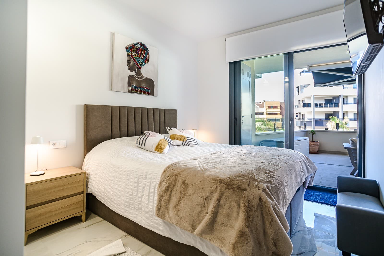 2 bed Middle Floor Apartment in Playa Flamenca - 11