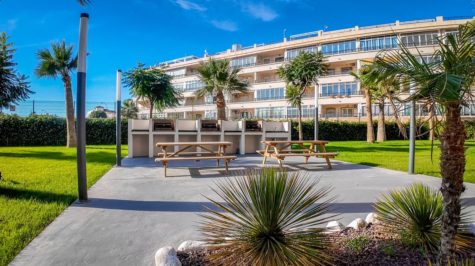 2 bed Middle Floor Apartment in Playa Flamenca - 19