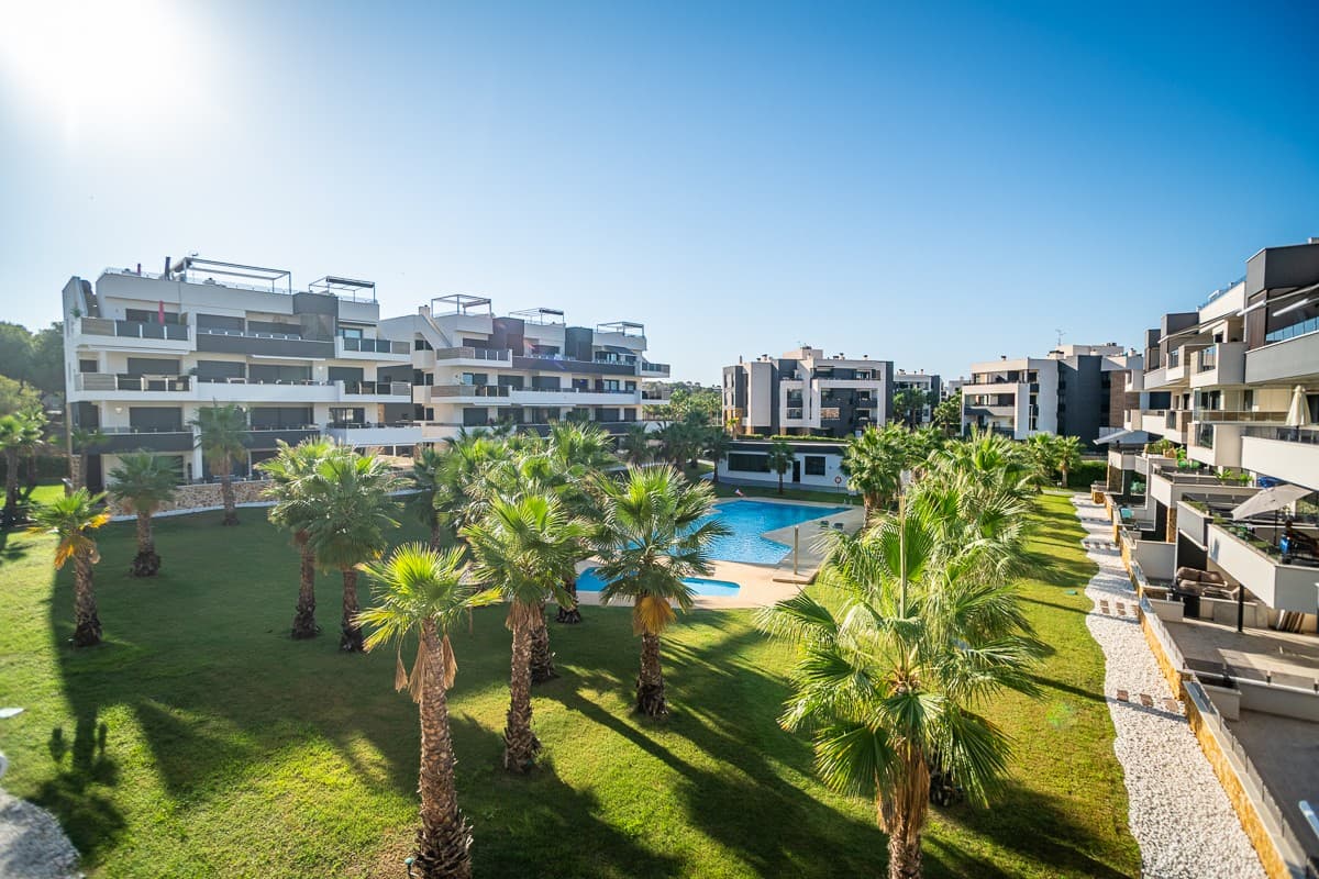 Ático de 2 dormitorios en Orihuela Costa - 4