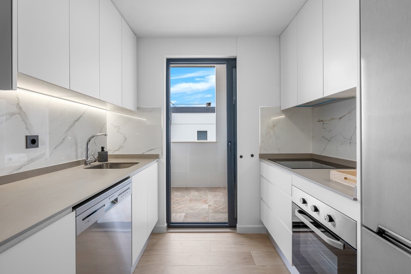 2 bed Middle Floor Apartment in Orihuela - 9