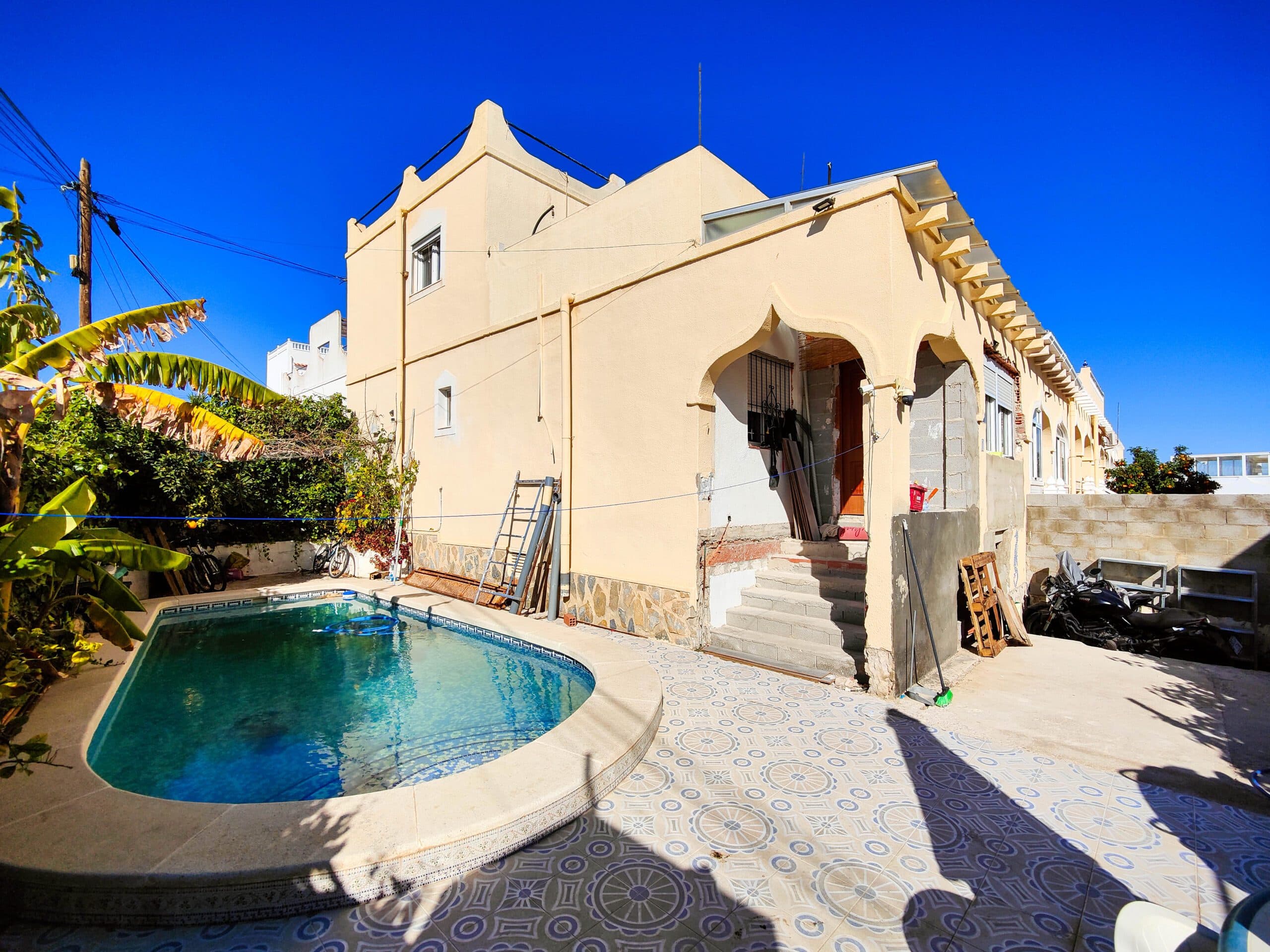 Vrijstaande Villa met 4 slaapkamers in San Miguel de Salinas - 1