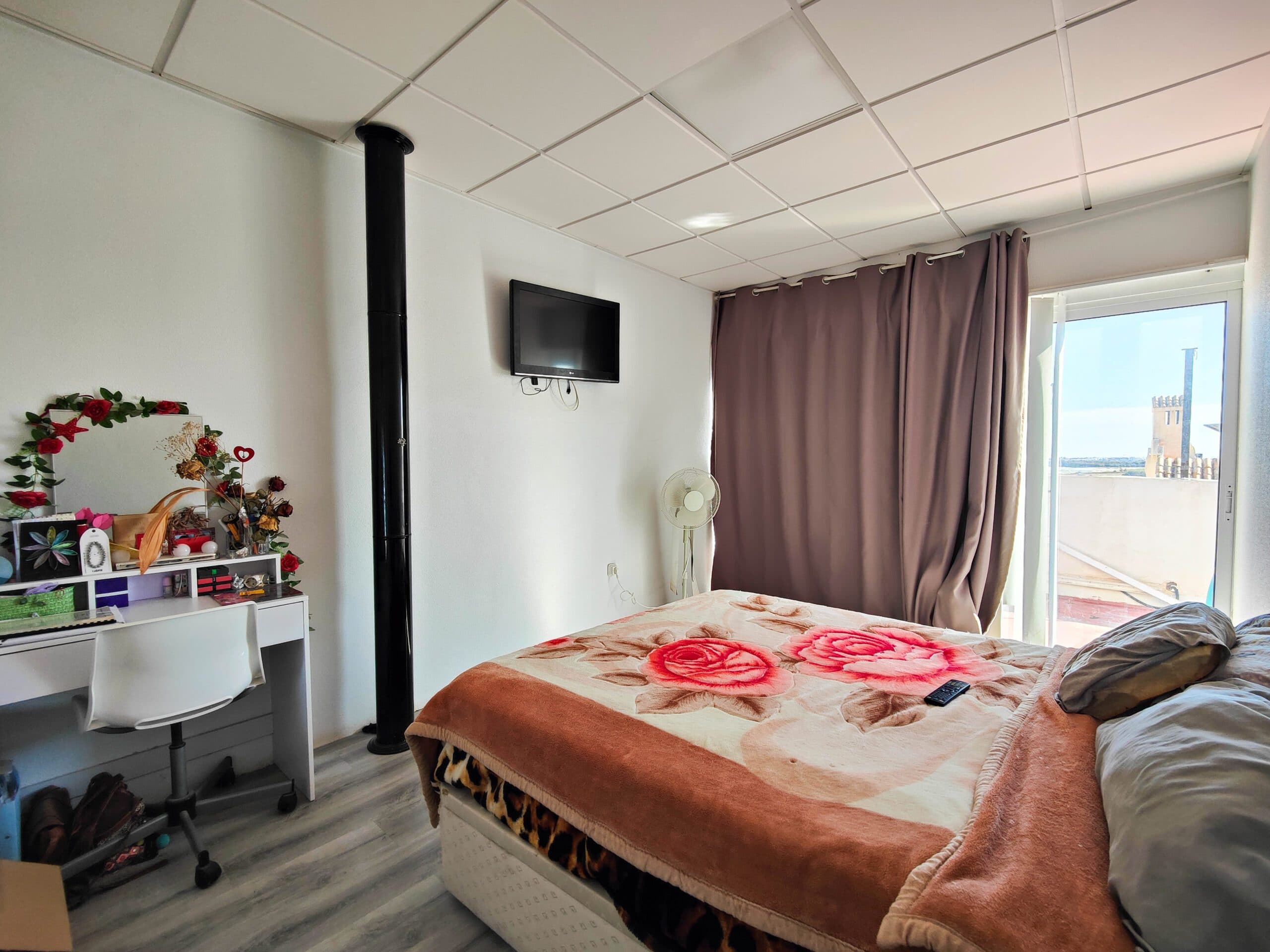Vrijstaande Villa met 4 slaapkamers in San Miguel de Salinas - 40