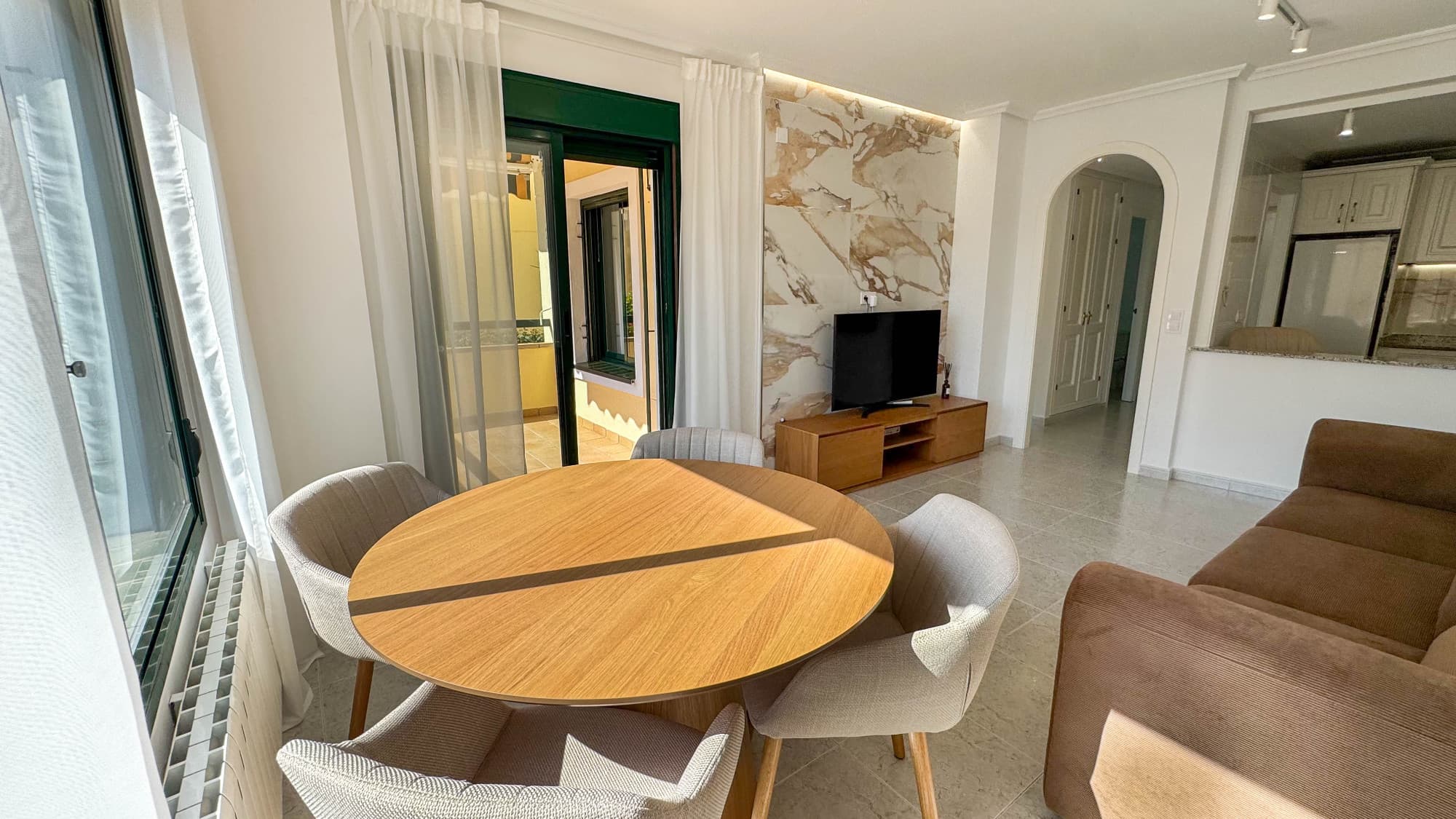 Tussenverdieping Appartement met 2 slaapkamers in Orihuela Costa - 3