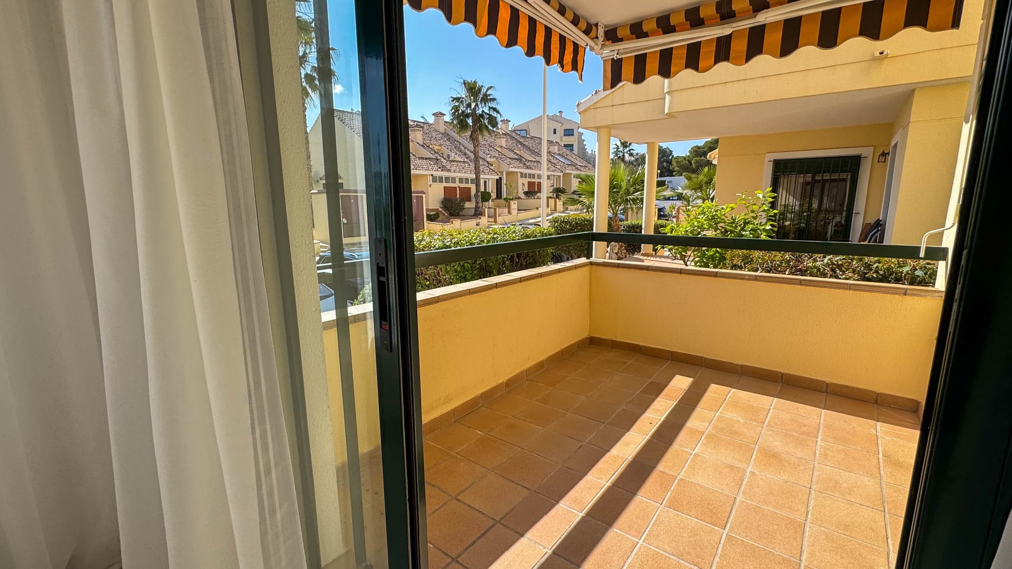 Tussenverdieping Appartement met 2 slaapkamers in Orihuela Costa - 4