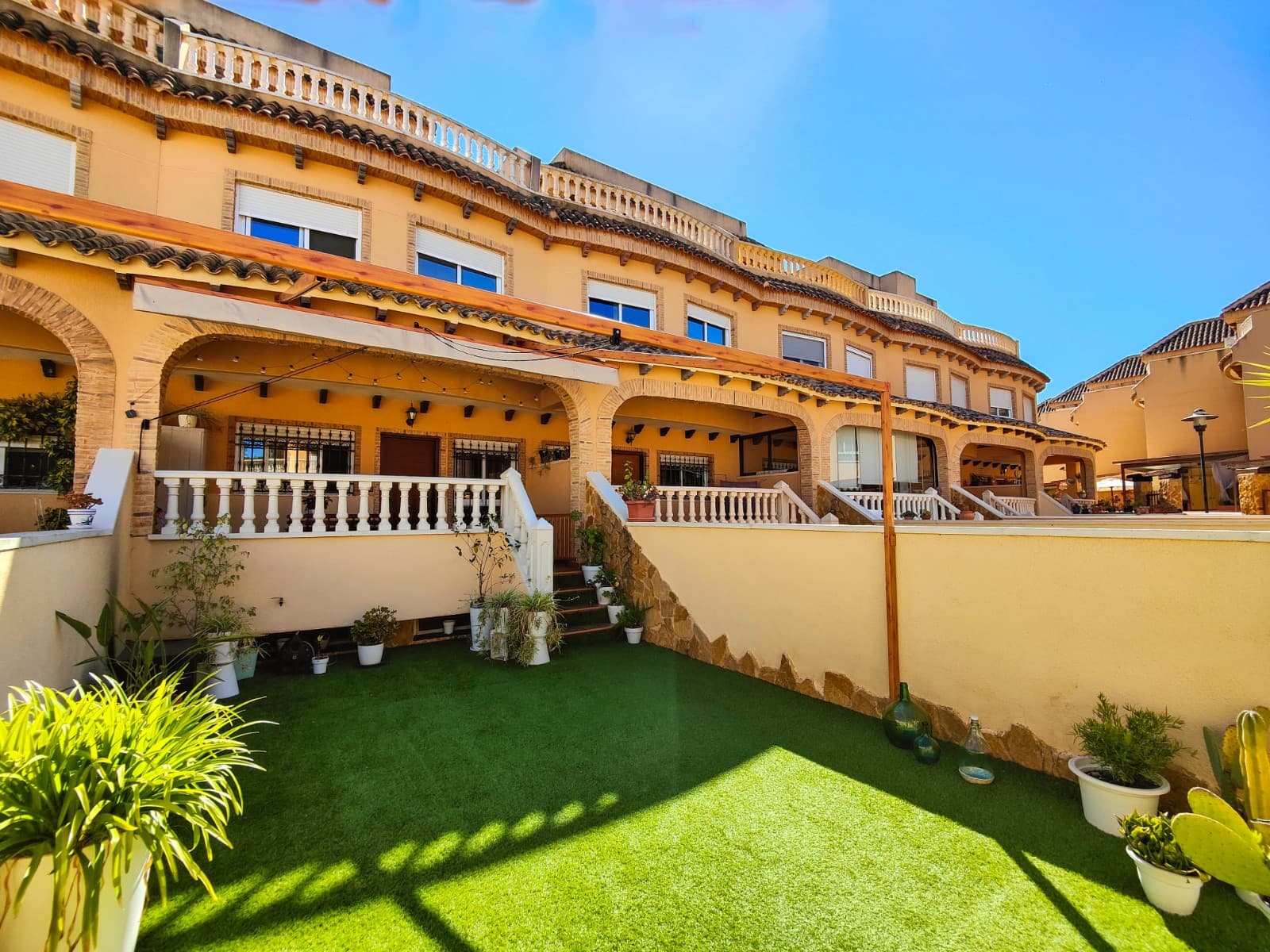 3 bed Townhouse in Guardamar del Segura - 1