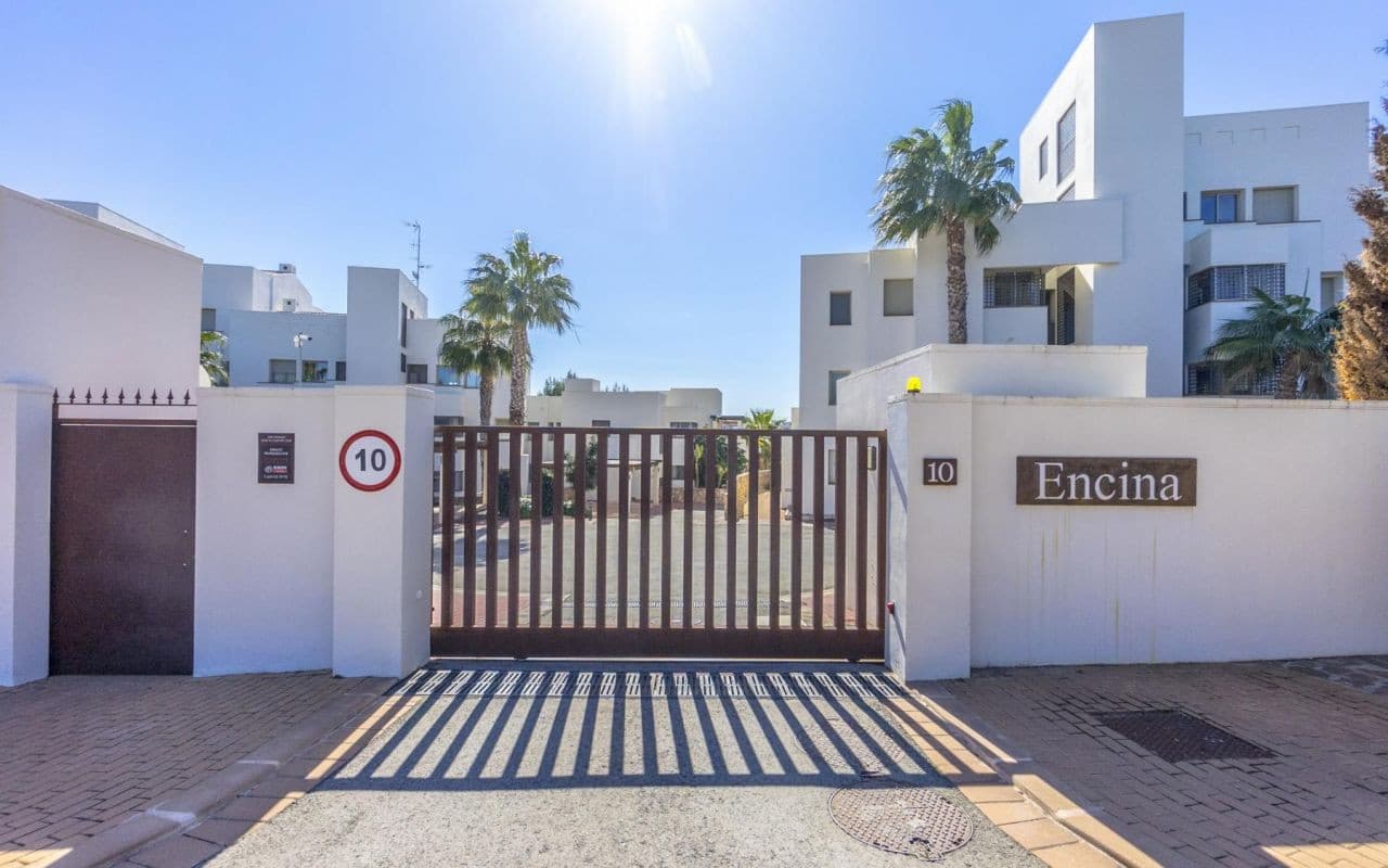 2 bed Penthouse in Orihuela Costa - 24
