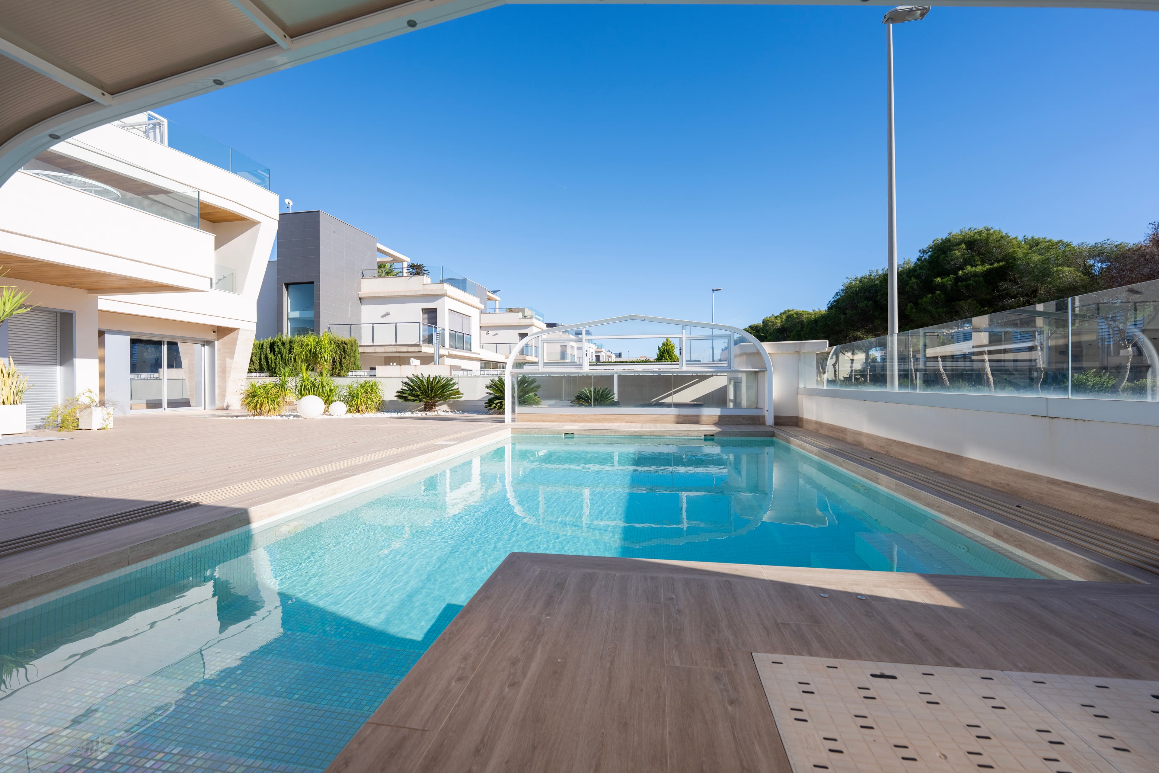 Villa - Chalet de 4 dormitorios en Orihuela Costa - 4