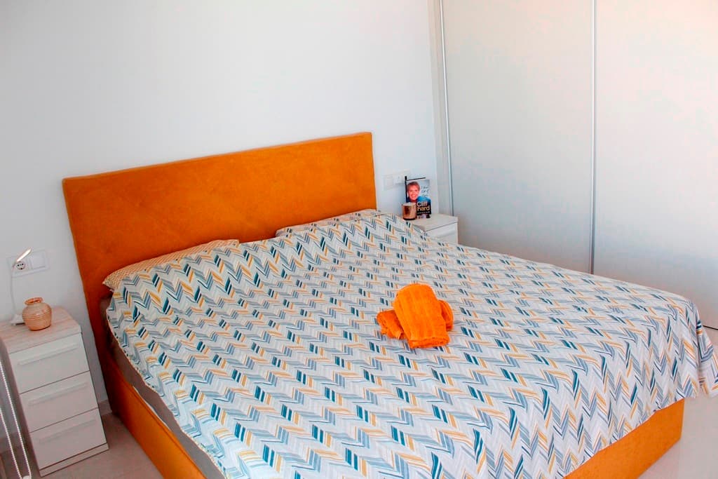 Villa - Chalet de 3 dormitorios en San Miguel de Salinas - 11