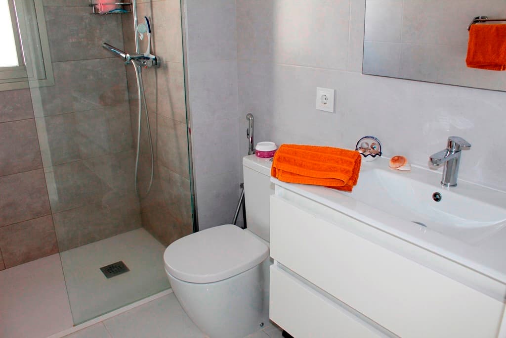 Villa - Chalet de 3 dormitorios en San Miguel de Salinas - 13