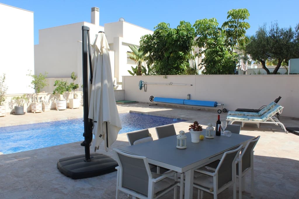 Villa - Chalet de 3 dormitorios en San Miguel de Salinas - 22