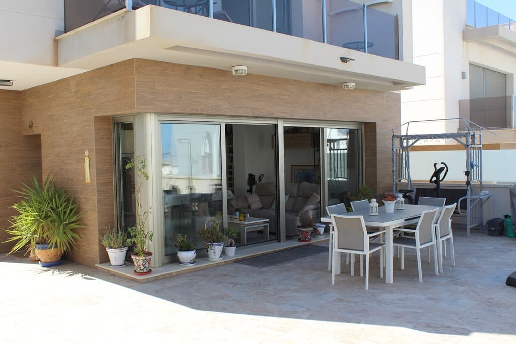 Villa - Chalet de 3 dormitorios en San Miguel de Salinas - 20