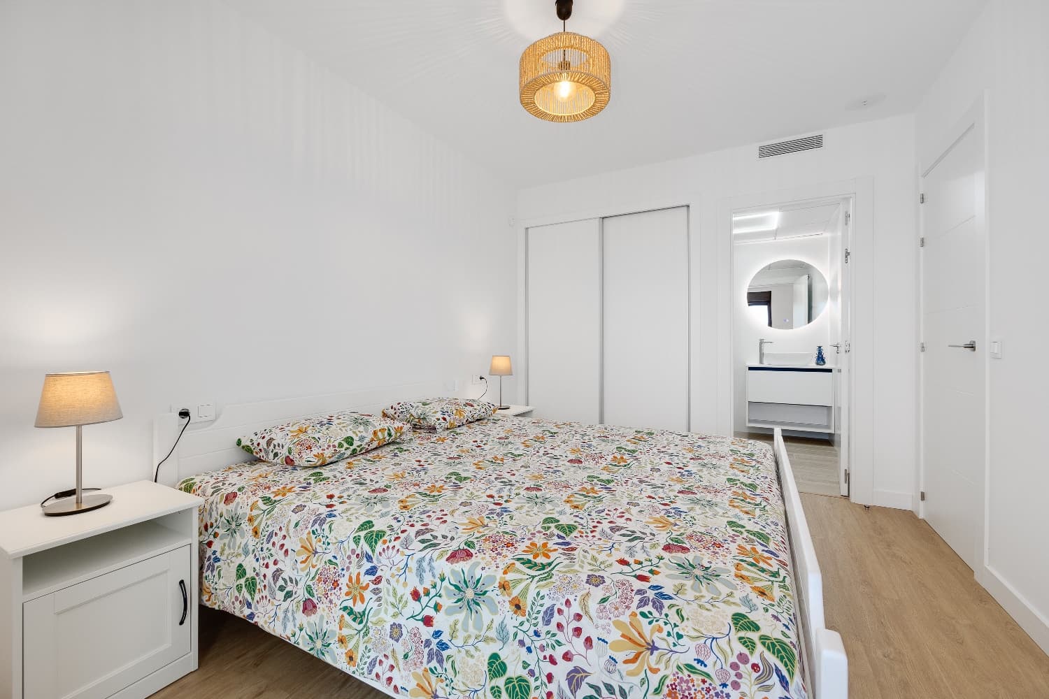 Apartamento Planta Media de 2 dormitorios en Villamartin - 15