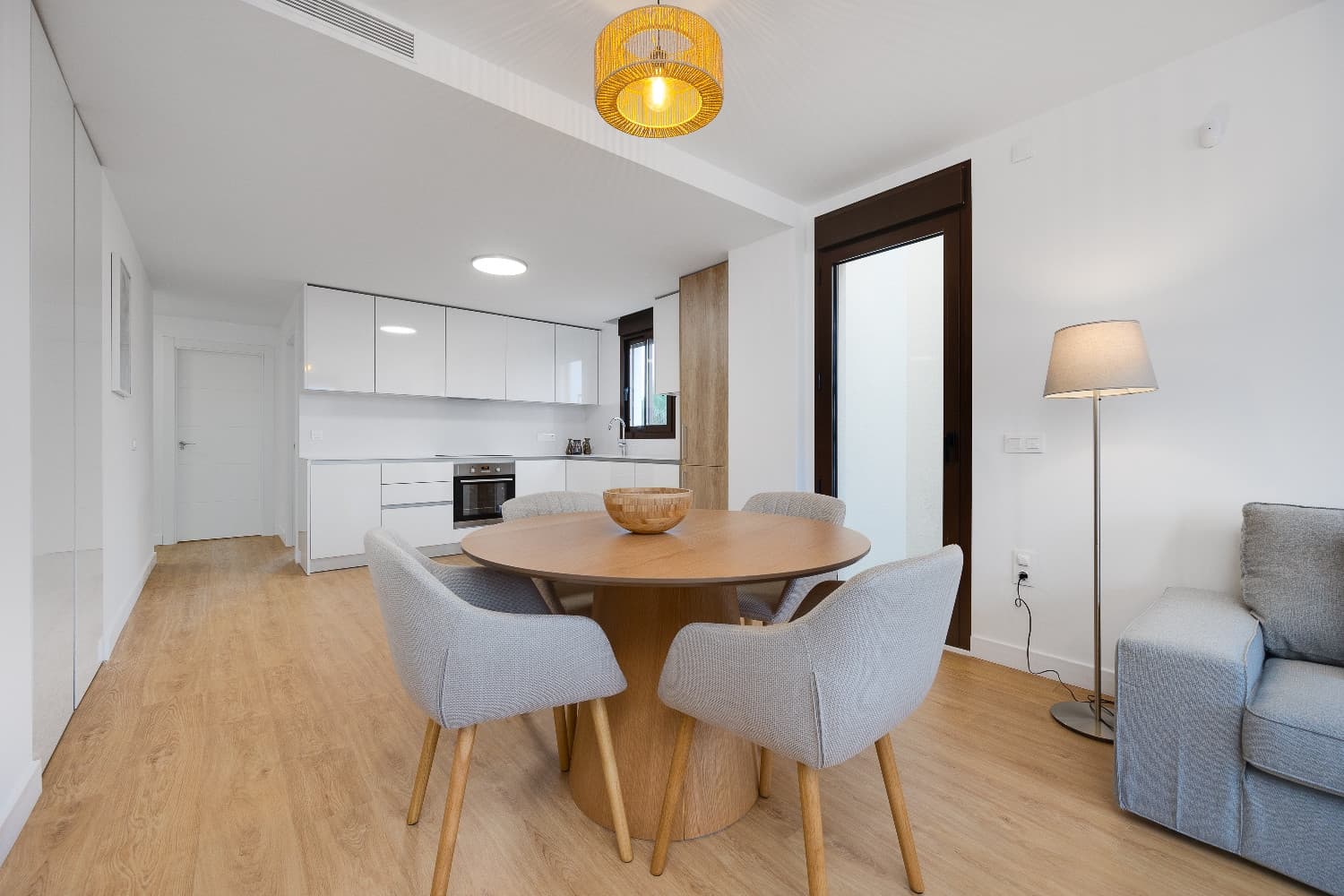 Apartamento Planta Media de 2 dormitorios en Villamartin - 14