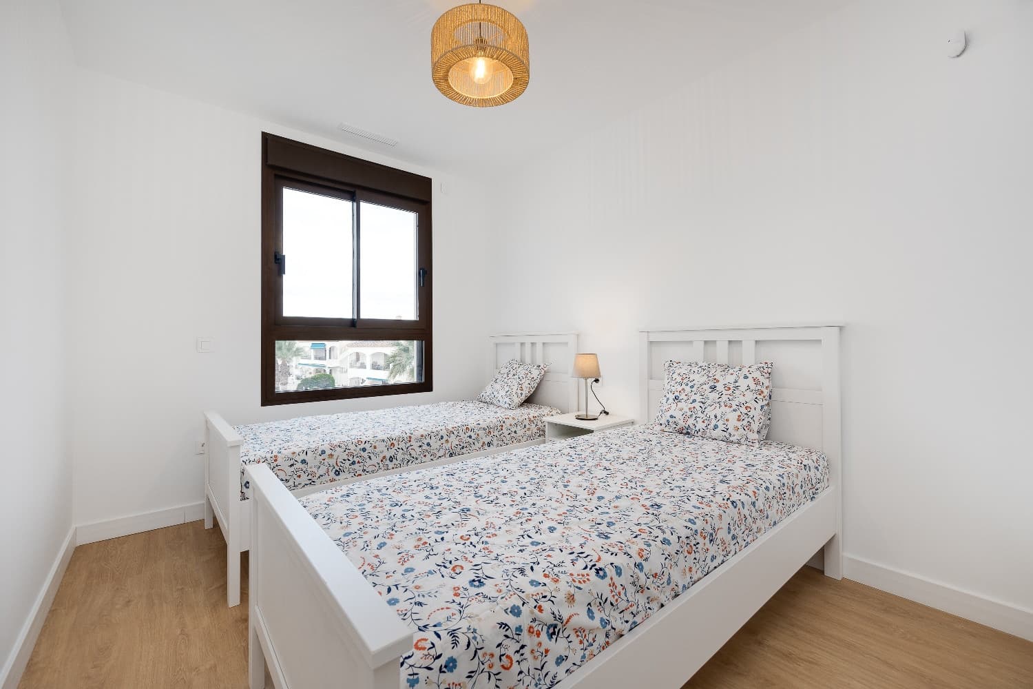 Apartamento Planta Media de 2 dormitorios en Villamartin - 20