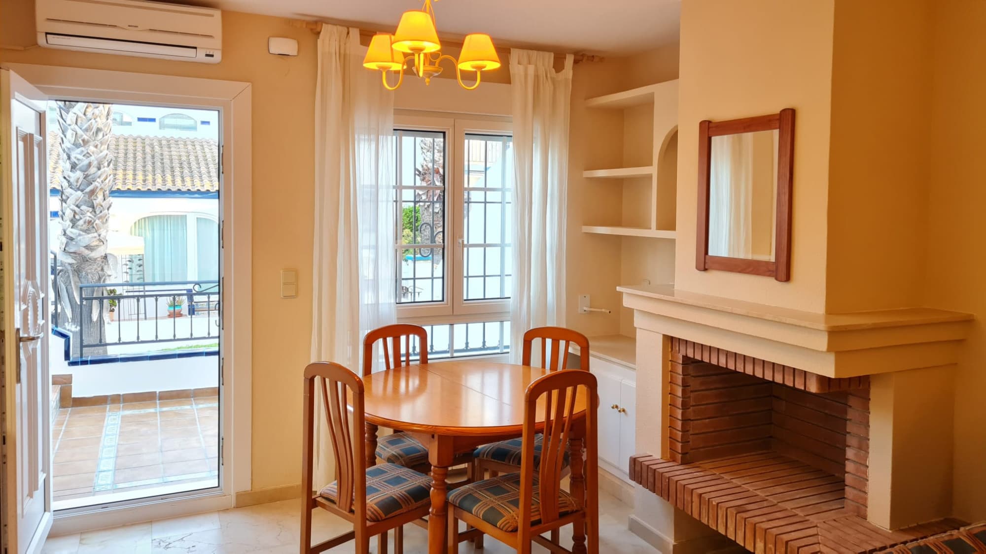 Bungalow met 2 slaapkamers in Villamartin - 4