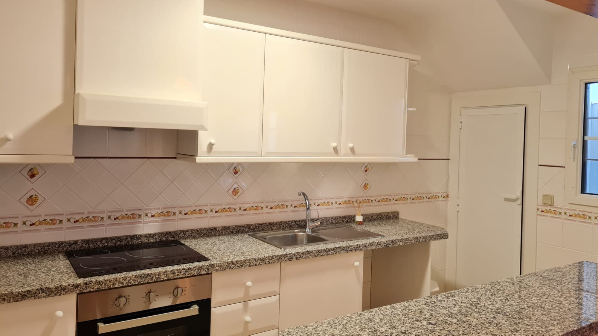 Bungalow met 2 slaapkamers in Villamartin - 9