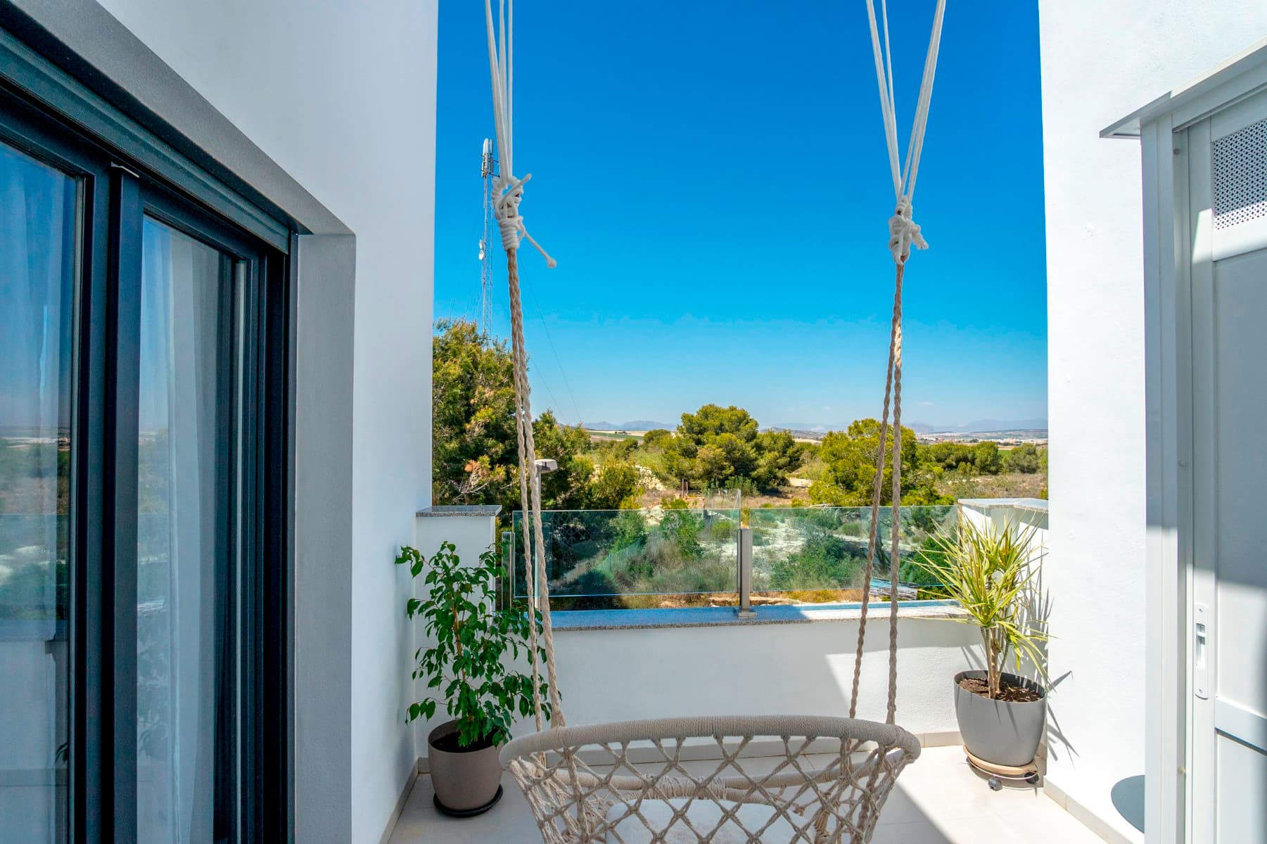 Villa - Chalet de 3 dormitorios en Villamartin - 5