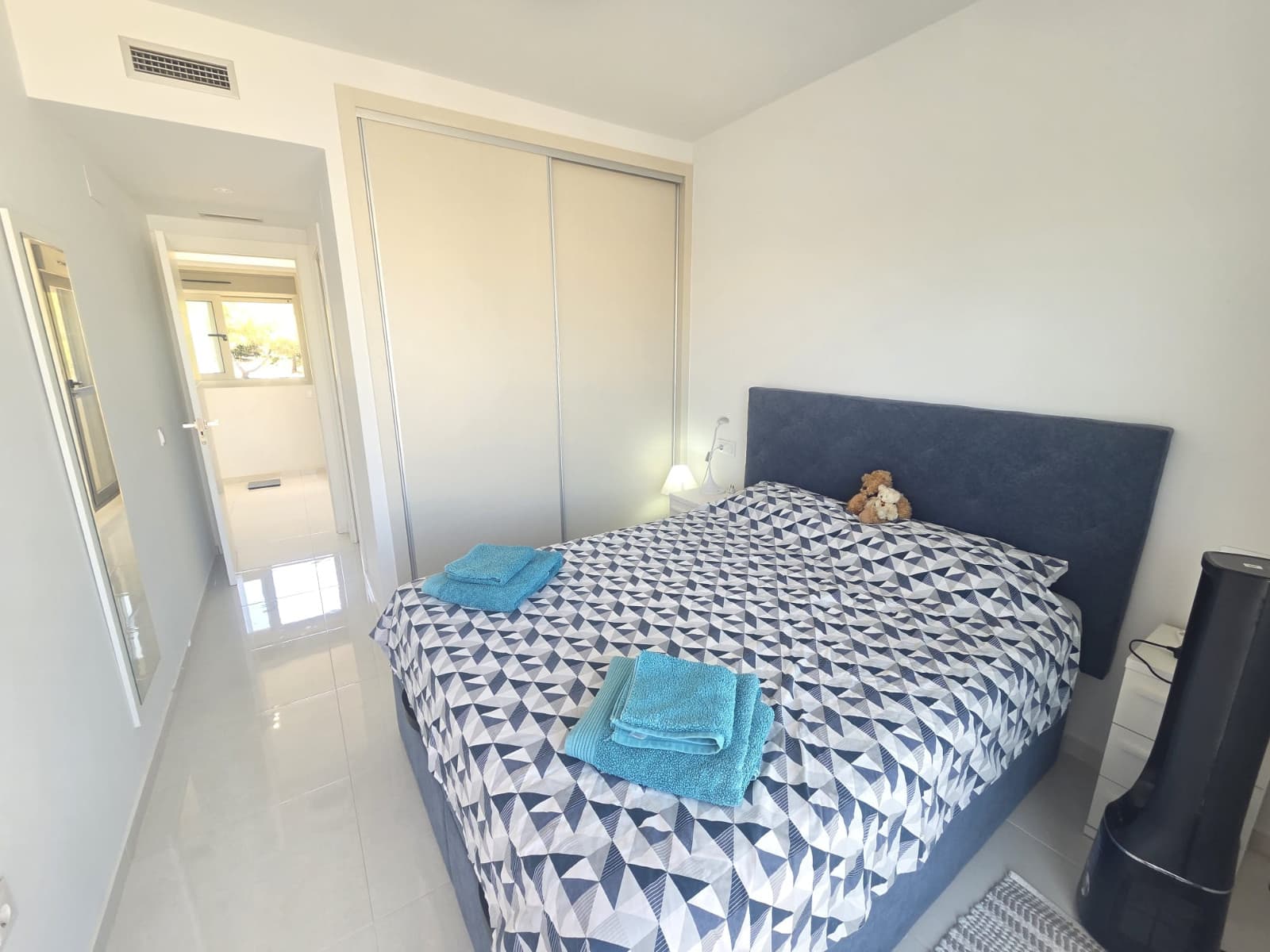 Vrijstaande Villa met 3 slaapkamers in San Miguel de Salinas - 19