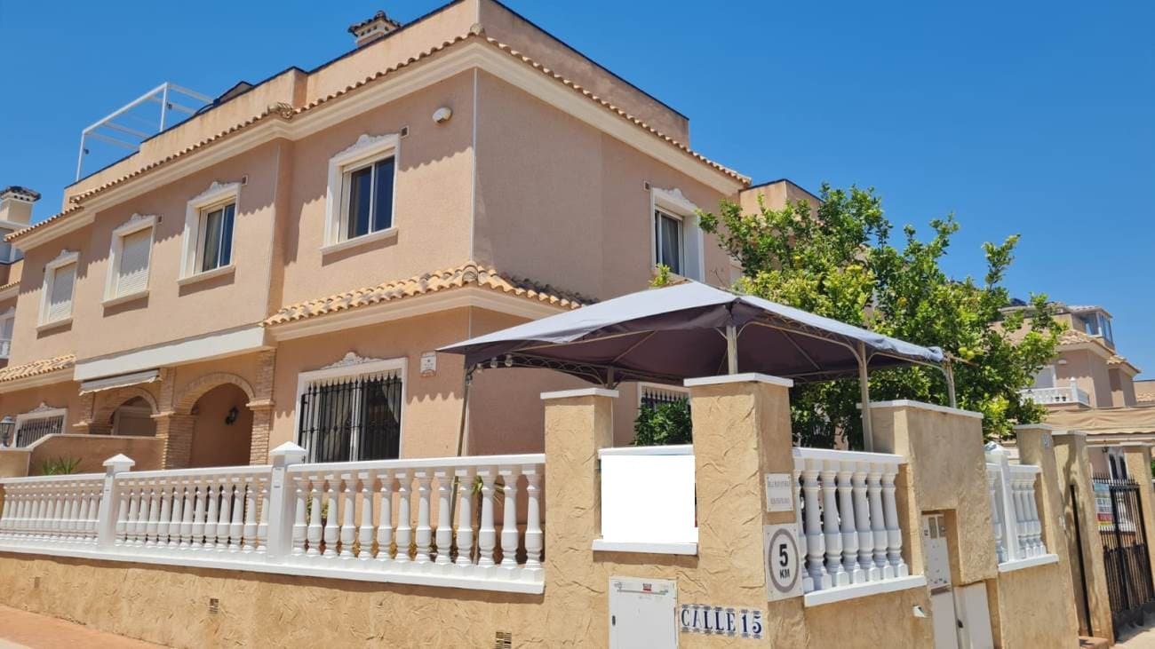 3 bed Detached Villa in Villamartin - 26