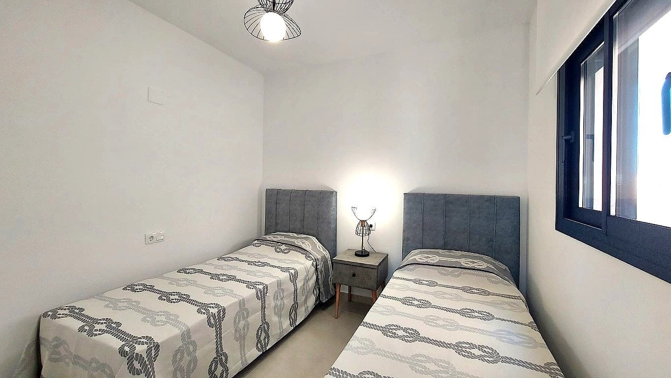 Apartamento Planta Media de 2 dormitorios en Villamartin - 8