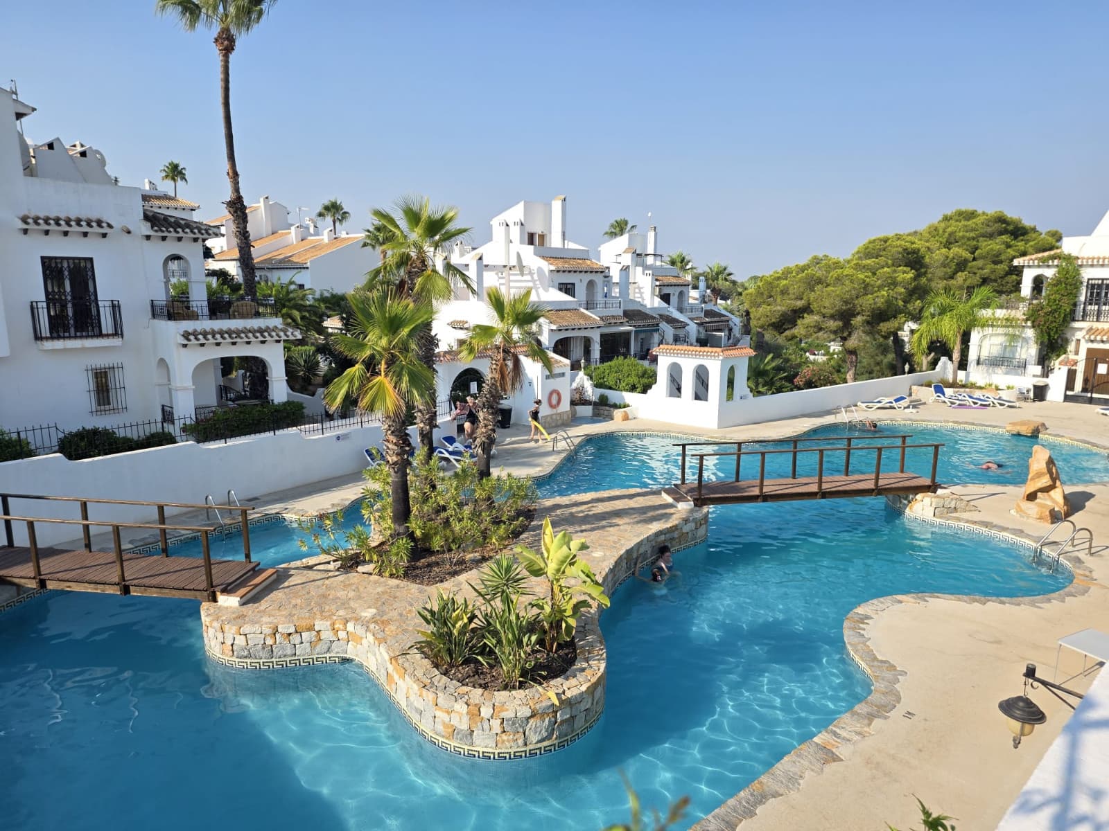 2 bed Middle Floor Apartment in Villamartin - 3