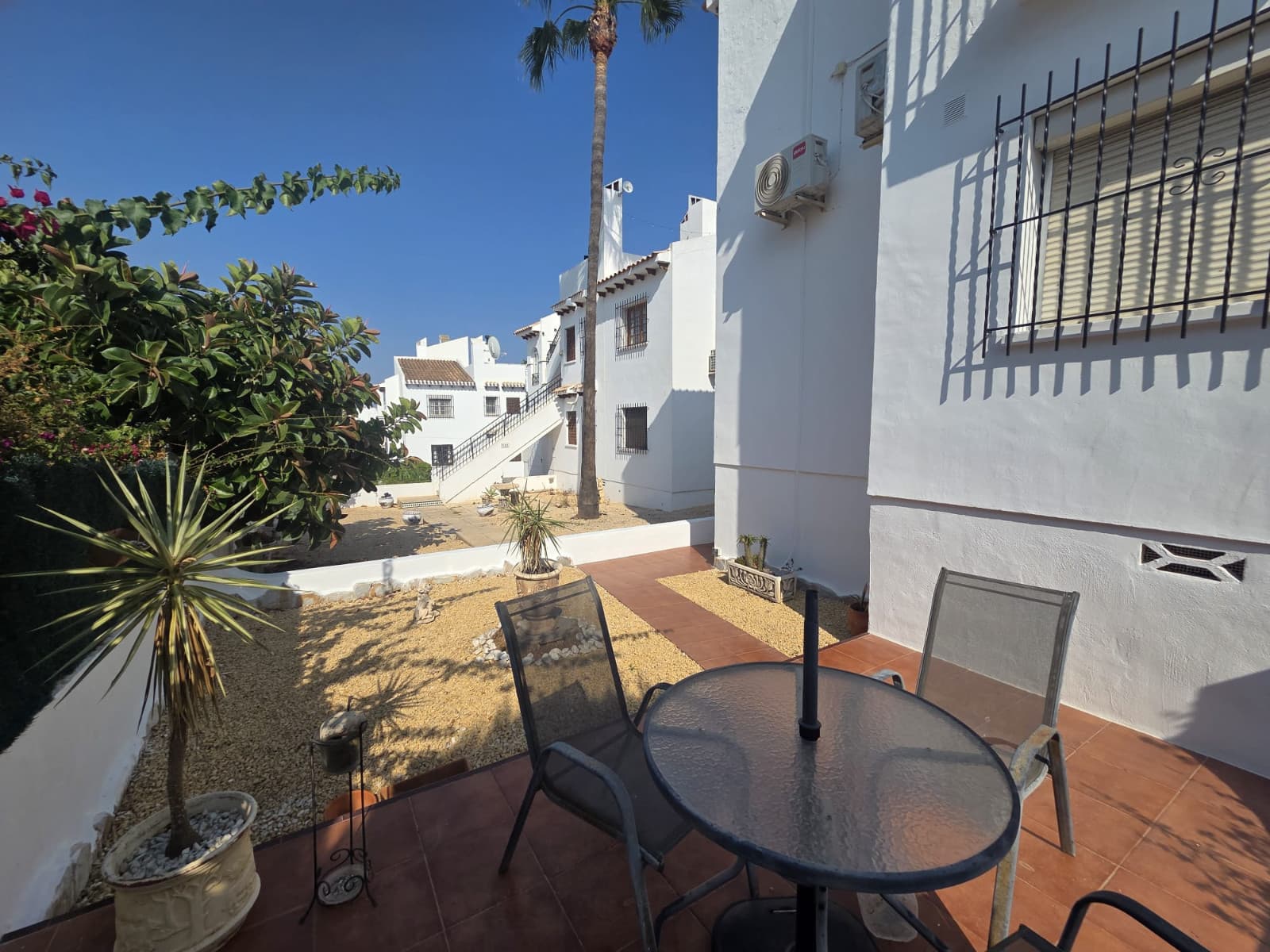 2 bed Middle Floor Apartment in Villamartin - 28