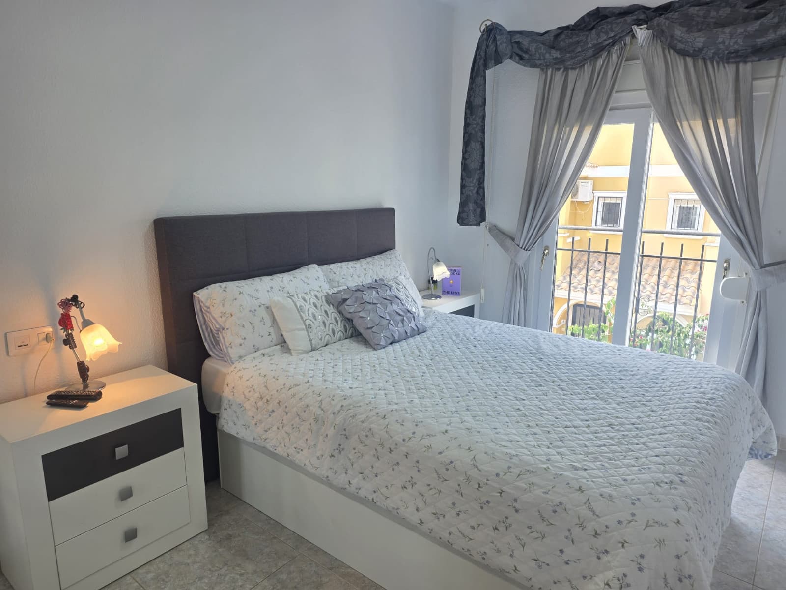 2 bed Middle Floor Apartment in Villamartin - 15