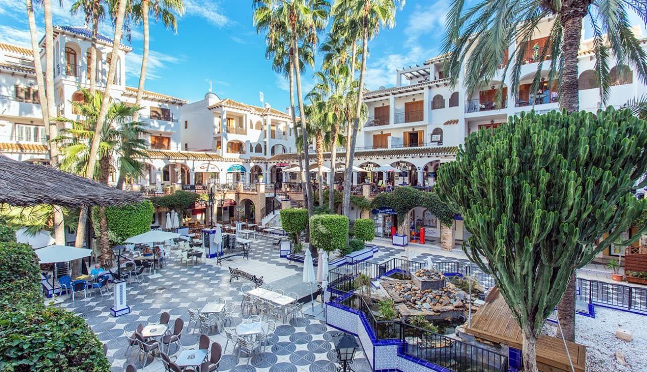 2 bed Middle Floor Apartment in Villamartin - 43