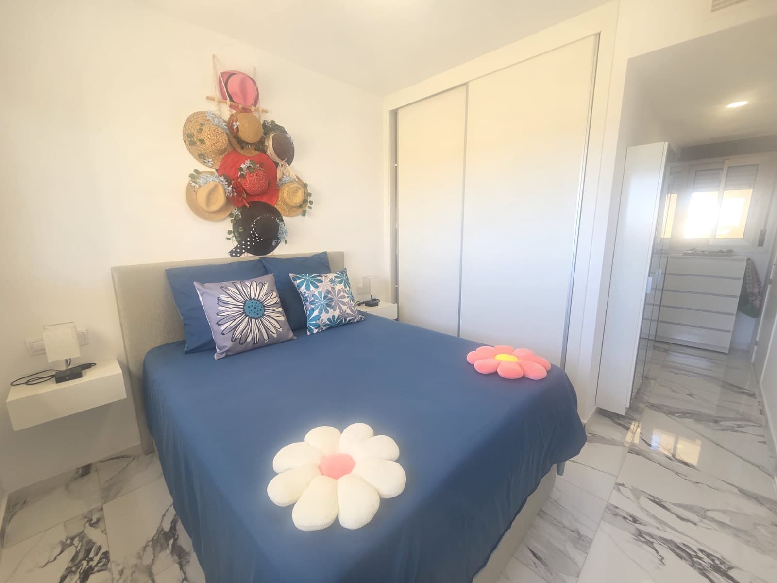Apartamento Planta Media de 2 dormitorios en Villamartin - 11